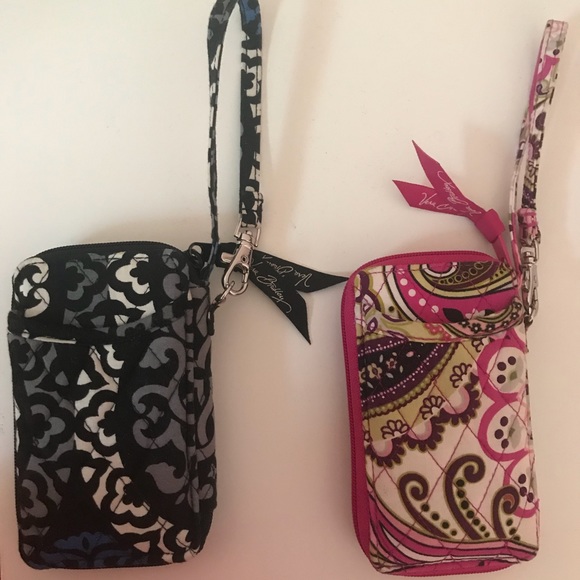 2 Vera Bradley wristlets - Picture 2 of 3